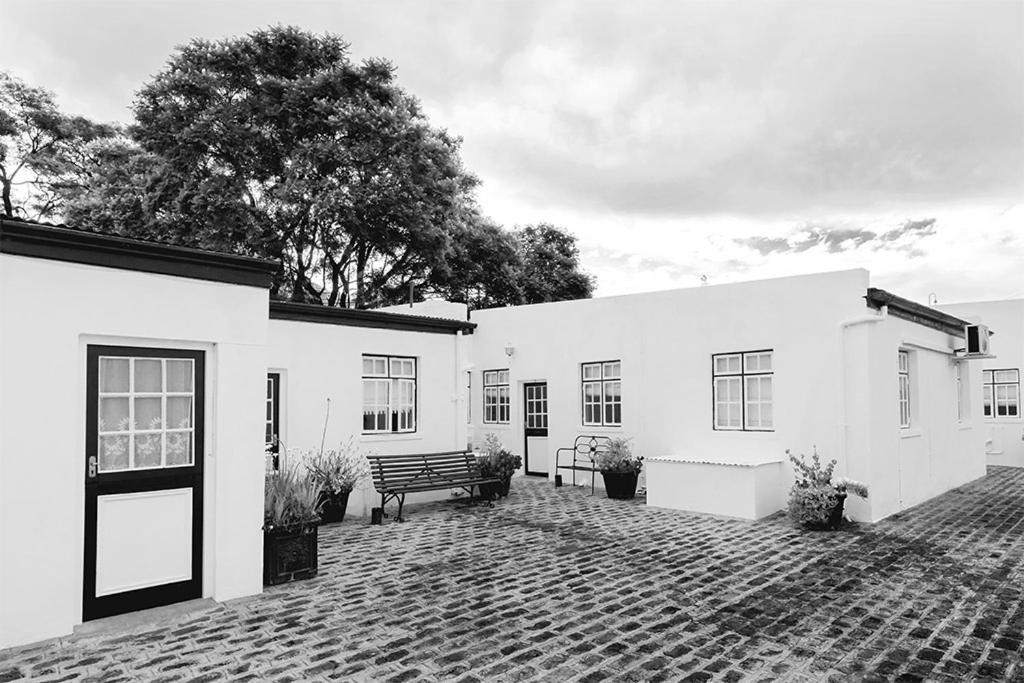 Camdeboo Cottages กราฟฟ์-เรเน็ต ภายนอก รูปภาพ