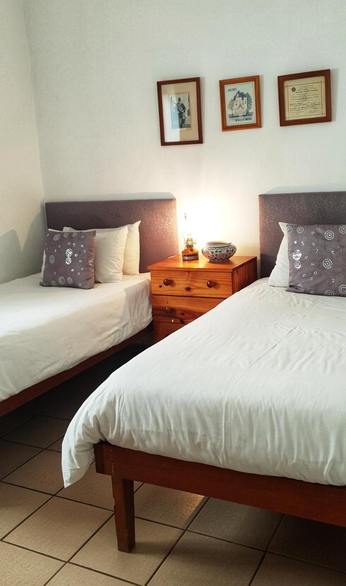 Camdeboo Cottages กราฟฟ์-เรเน็ต ภายนอก รูปภาพ